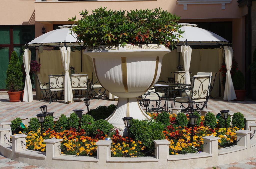 Anastasia Boutique Aparthotel София Экстерьер фото